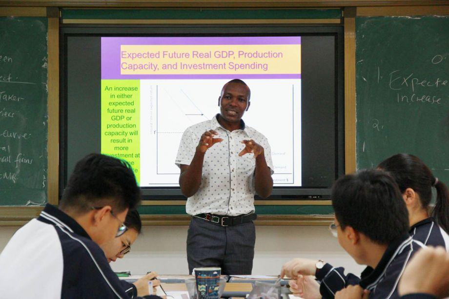 Dipont Education image