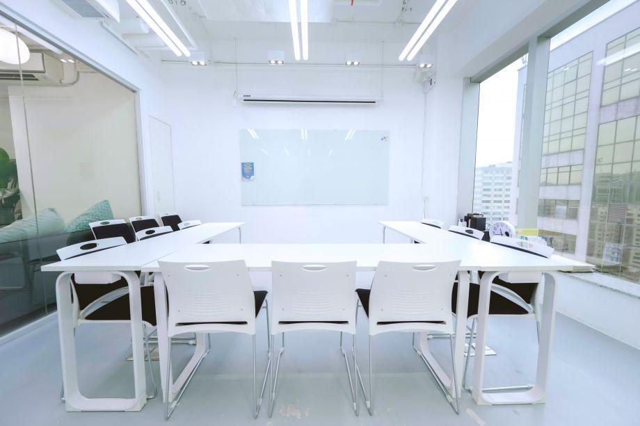 EngTop English Centre image