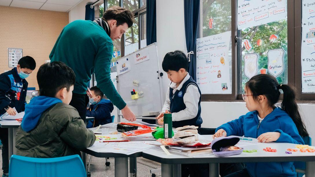 KL International School image