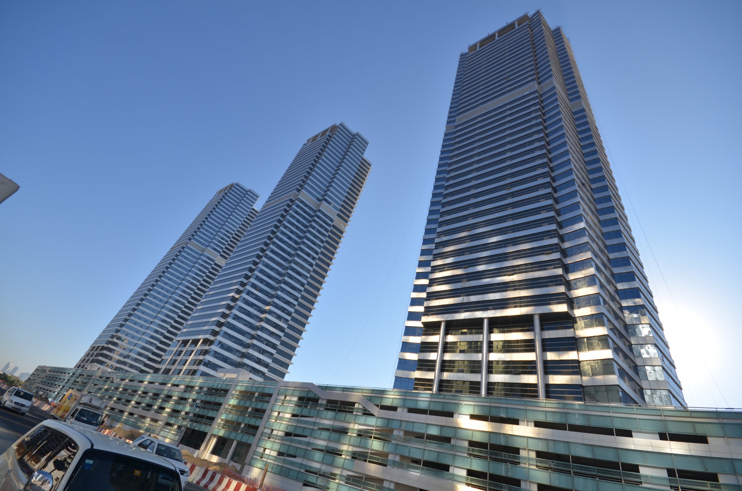 ES Dubai image