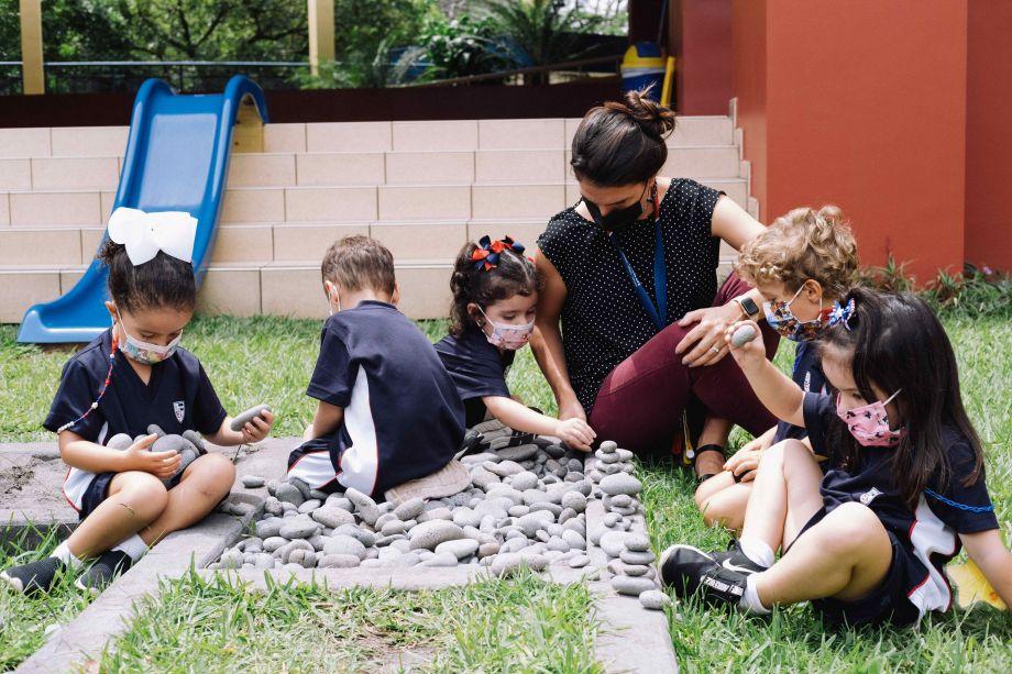 Escuela Americana image