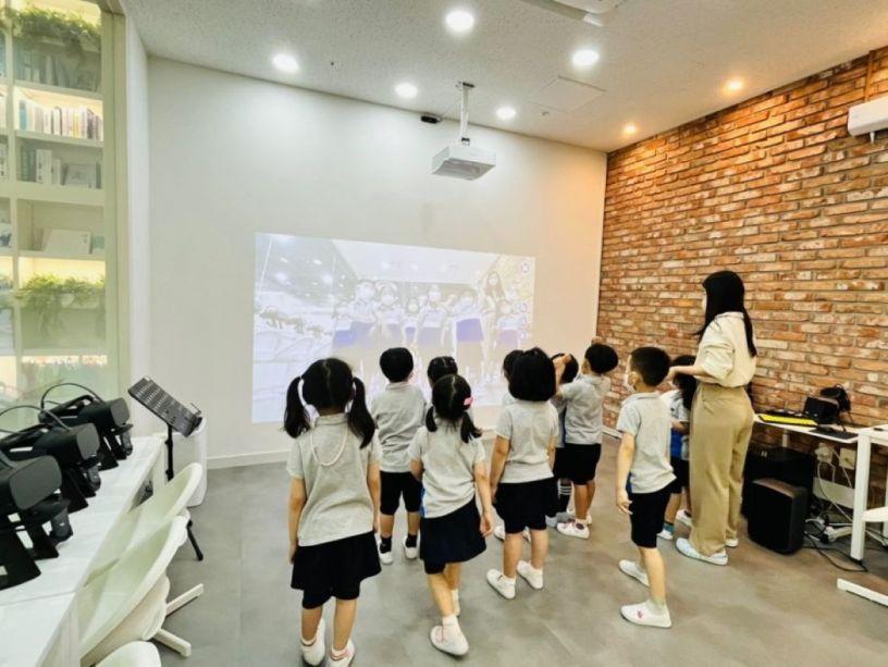 i-Garten English Centers image