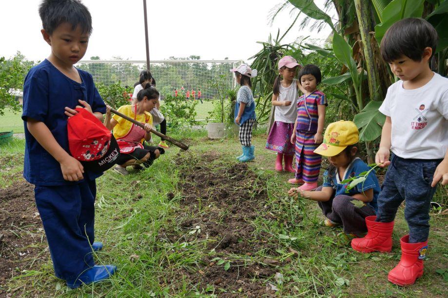 Roong Aroon International School image