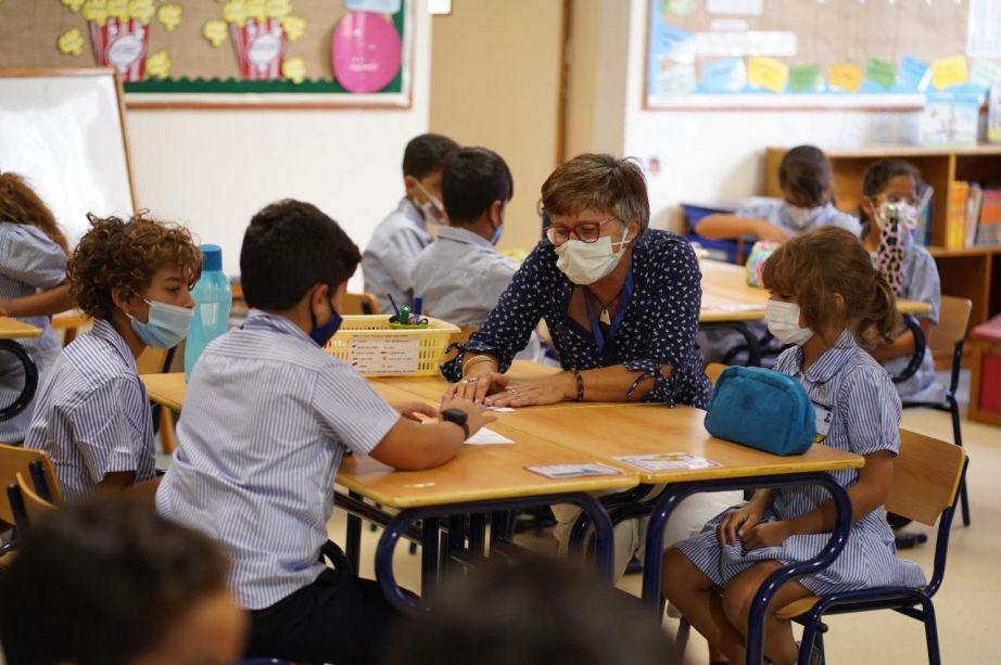 Modern English School Cairo image