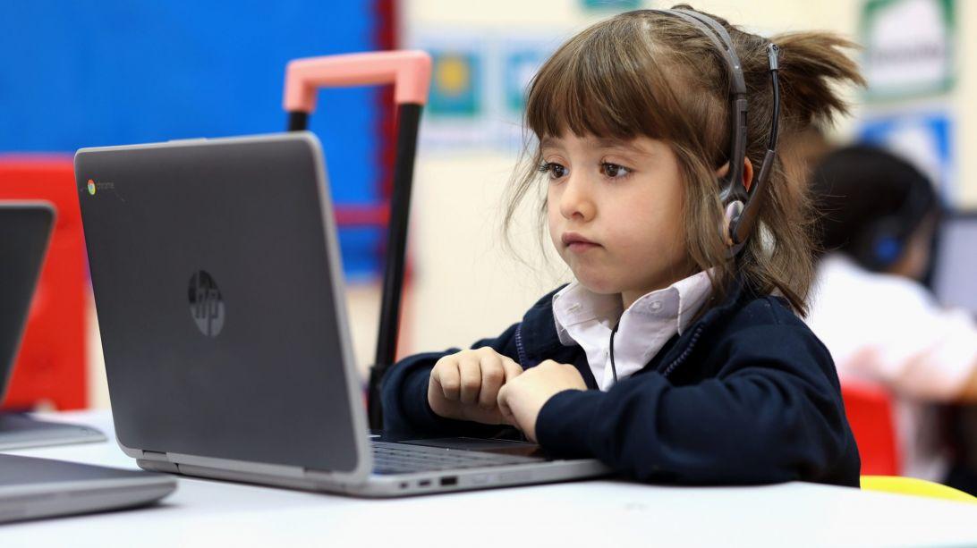 Pinnacle American School image