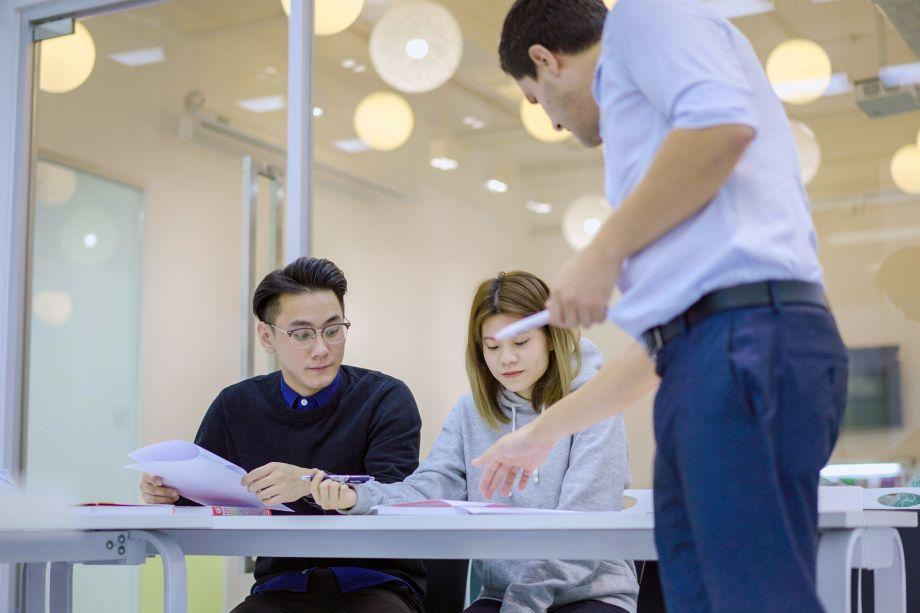 EngTop English Centre image