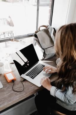 image-Is teaching English online right for you?