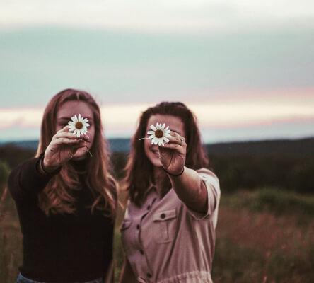 This calculator shows how much you can earn teaching English online