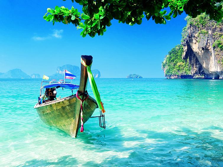 Living in Phuket: Patong Beach Living in Phuket: Patong Beach