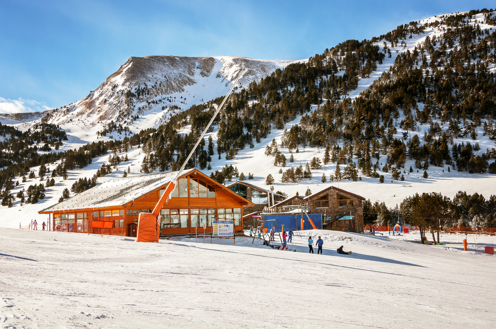 teach in andorra