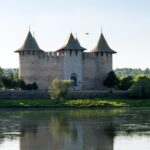 teach english in moldova