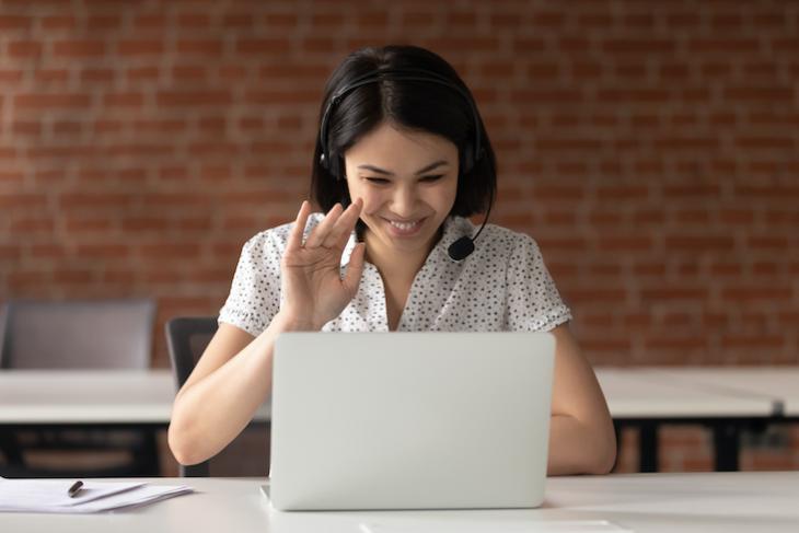 woman teaching online - English teacher online China