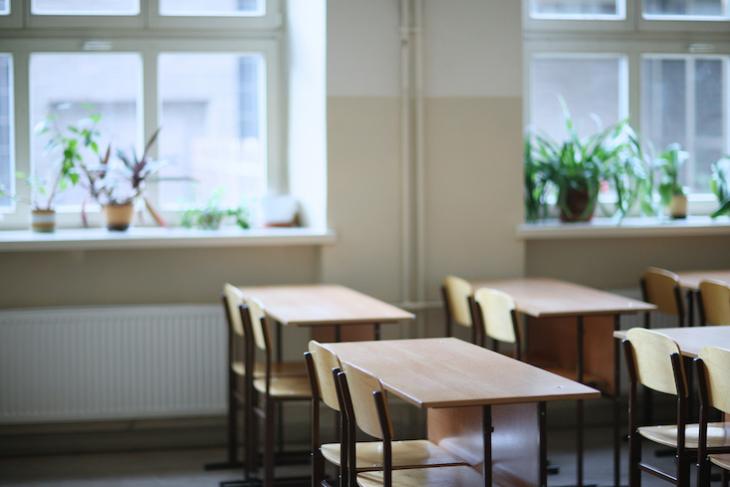 photo of empty classroom - how to become a certified teacher online