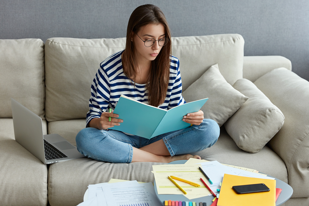 9 essential tips to pick the best online TEFL certification