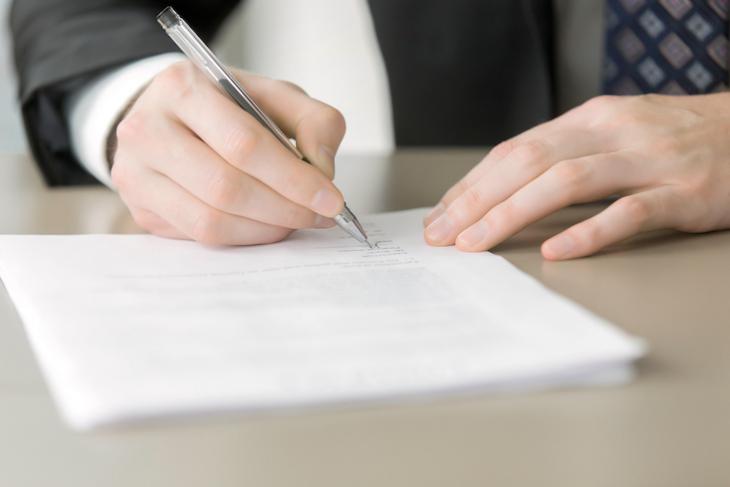 Photo of a resume LinkedIn for teachers